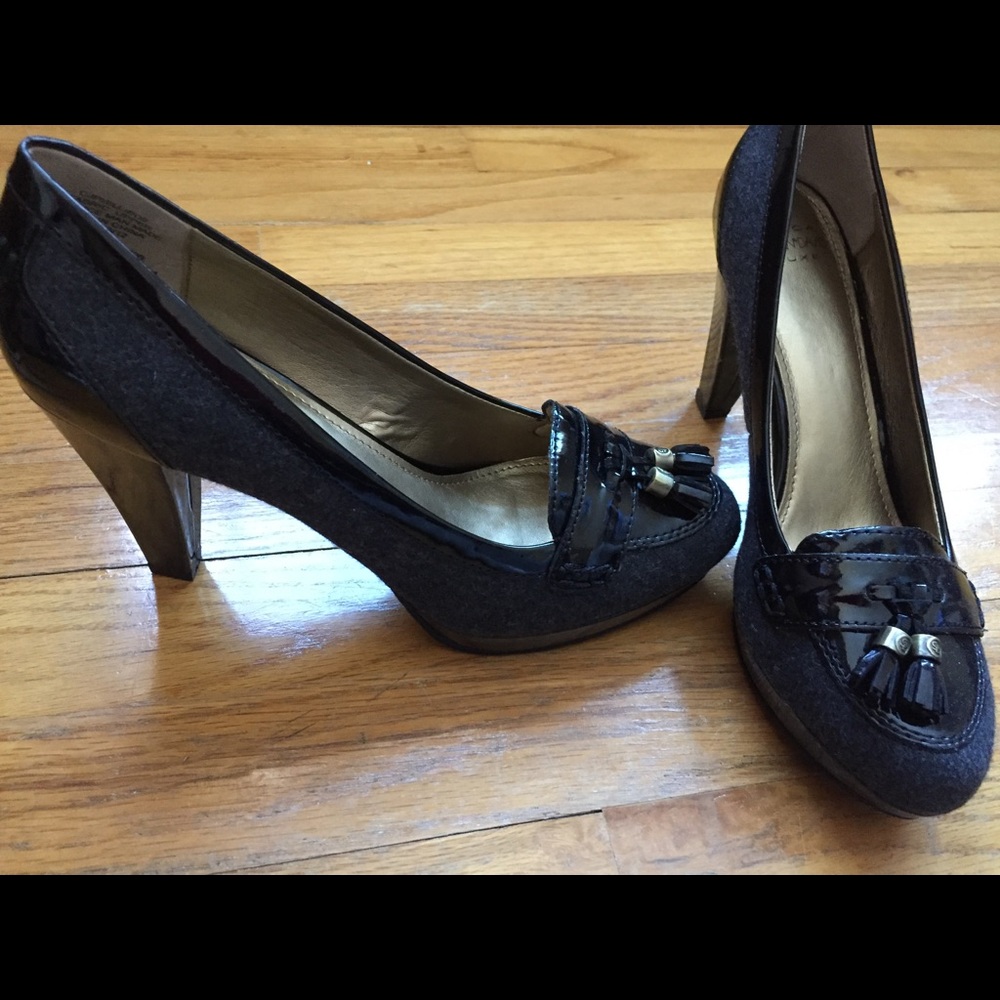 Circa Joan and David luxe pump